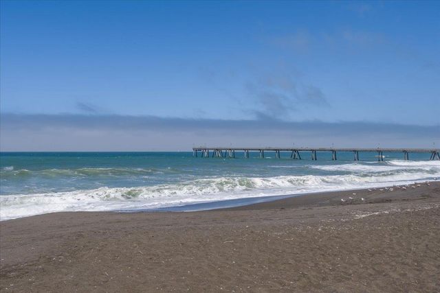 2355 Beach Boulevard 303, Pacifica, CA 94044