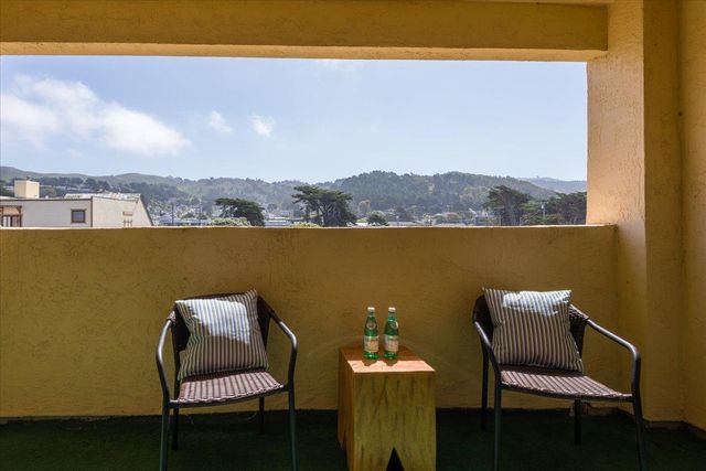2355 Beach Boulevard 303, Pacifica, CA 94044