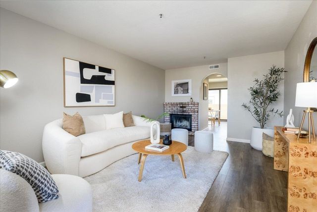 2355 Beach Boulevard 303, Pacifica, CA 94044