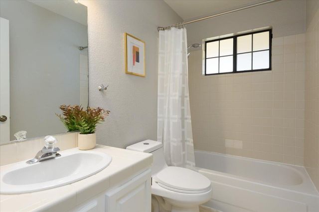 2355 Beach Boulevard 303, Pacifica, CA 94044