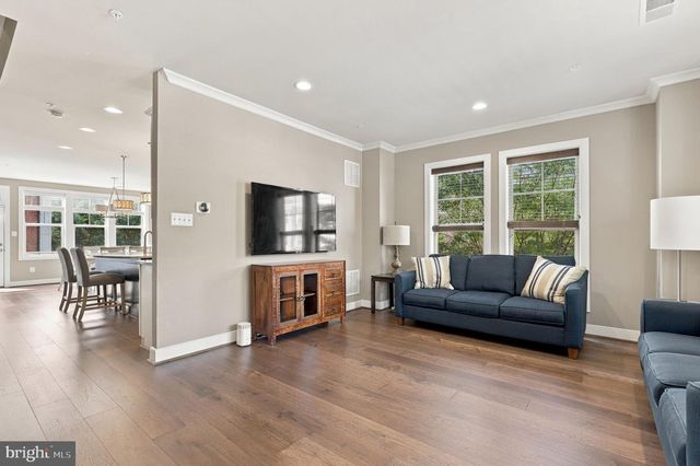 701 HENDRIX AVE, Gaithersburg, MD 20878
