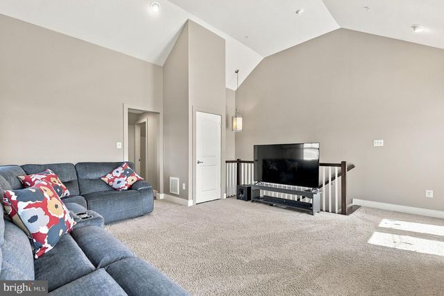 701 HENDRIX AVE, Gaithersburg, MD 20878