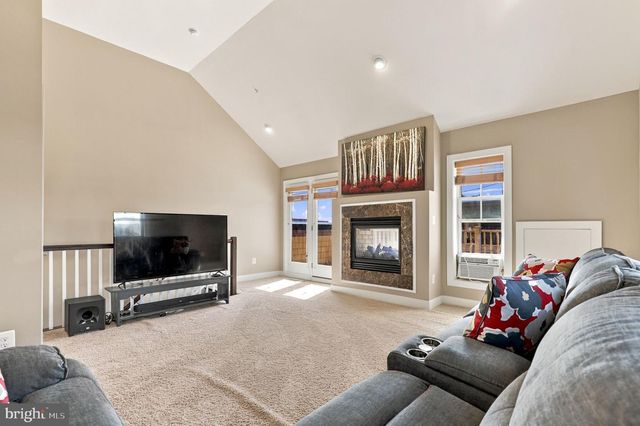 701 HENDRIX AVE, Gaithersburg, MD 20878