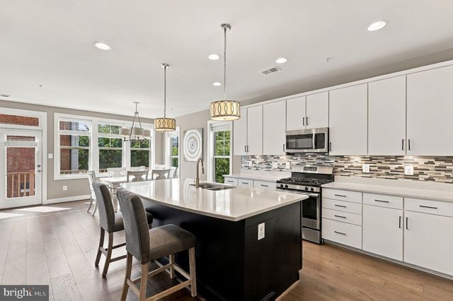 701 HENDRIX AVE, Gaithersburg, MD 20878