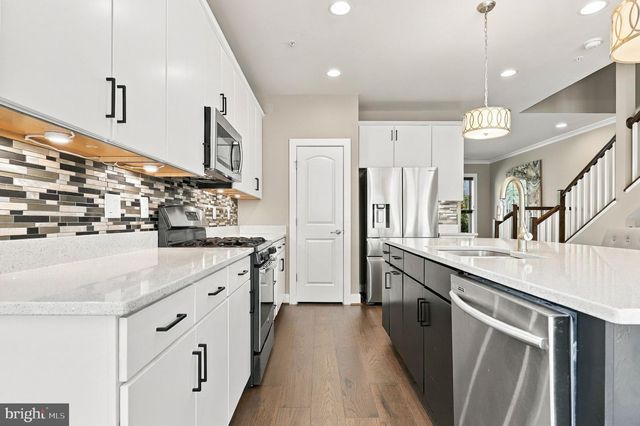 701 HENDRIX AVE, Gaithersburg, MD 20878