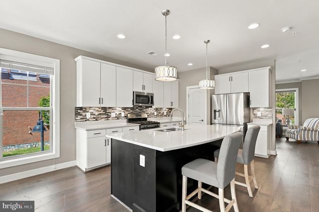 701 HENDRIX AVE, Gaithersburg, MD 20878