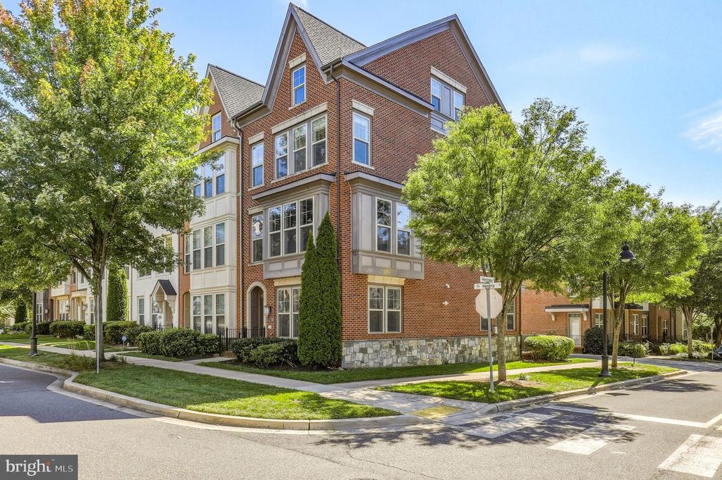 701 HENDRIX AVE, Gaithersburg, MD 20878