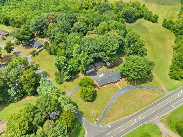 4879 US Highway 158, Advance, NC 27006