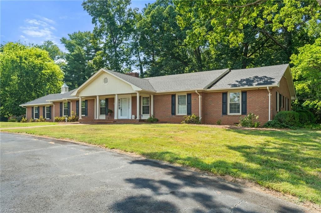 4879 US Highway 158, Advance, NC 27006