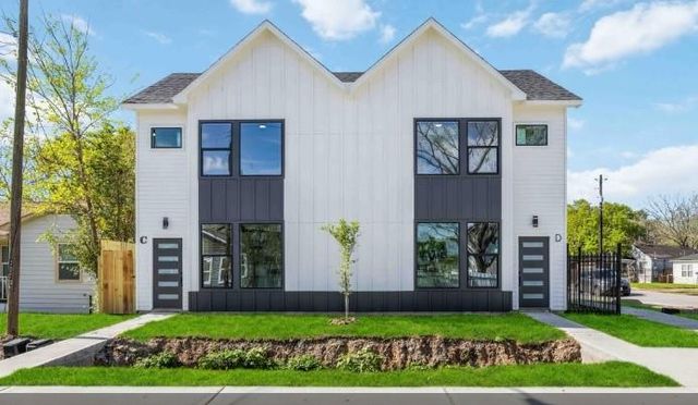 4501 Newberry Street A, Houston, TX 77051