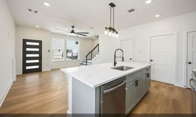 4501 Newberry Street A, Houston, TX 77051
