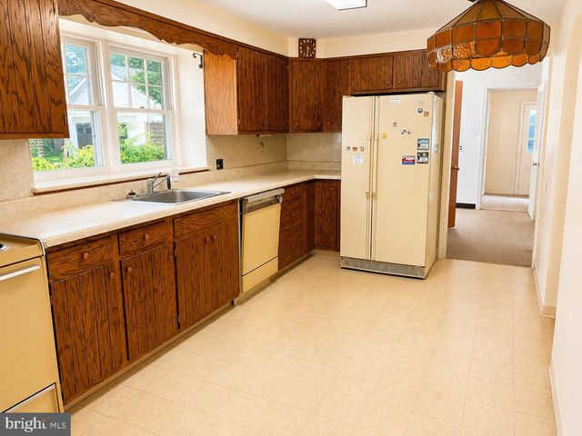 651 CRESCENT AVE, Glenside, PA 19038