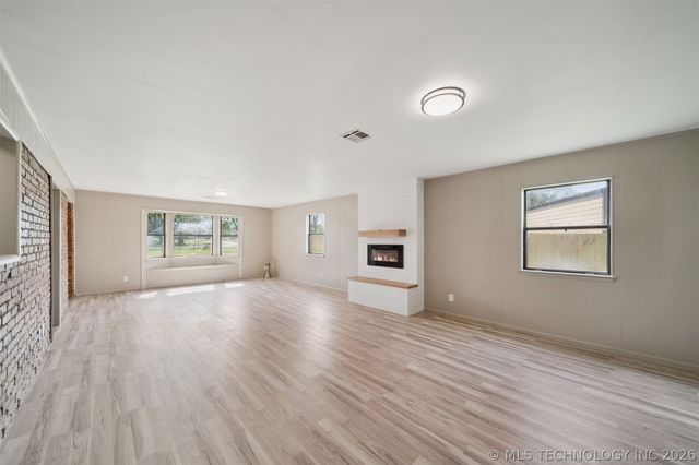 23601 E 79th Street, Broken Arrow, OK 74014