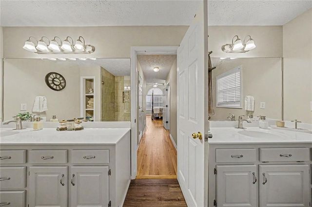 200 Taylors Farm Drive, Holly Springs, GA 30115