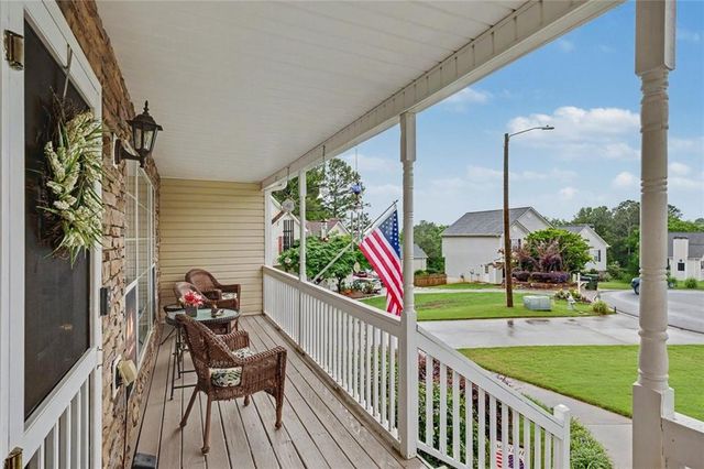 200 Taylors Farm Drive, Holly Springs, GA 30115