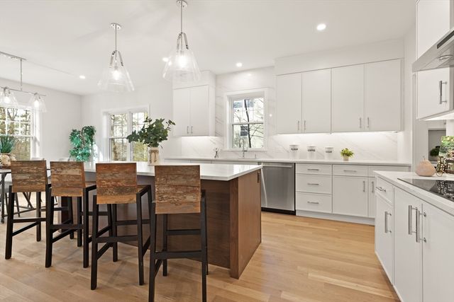 14 Benjamin Road, Lexington, MA 02421