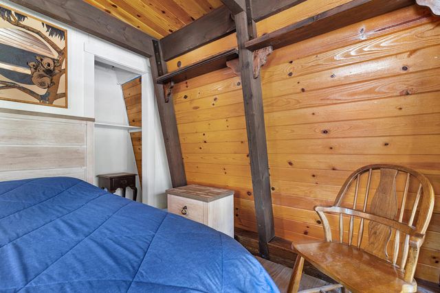 189 Moreno Ln Lane, Sugarloaf, CA 92386