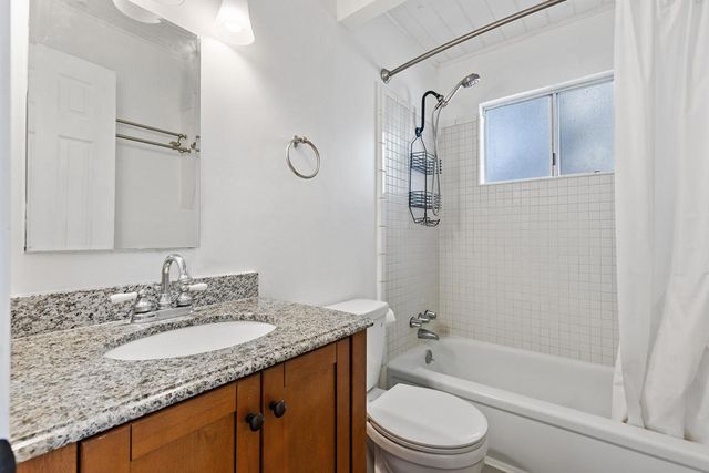 189 Moreno Ln Lane, Sugarloaf, CA 92386