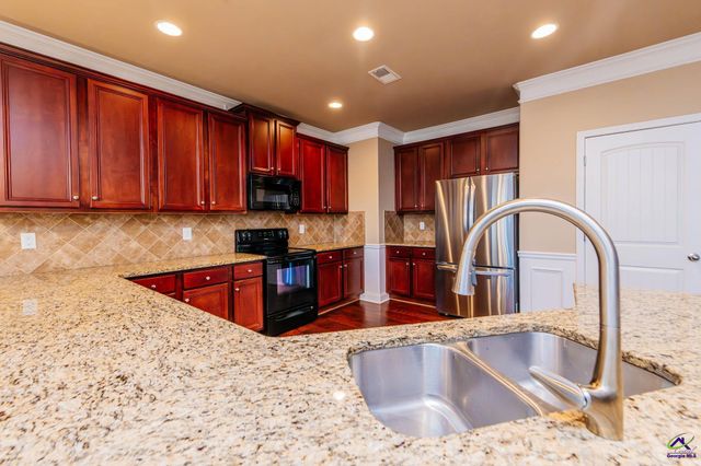 318 Haywood, Kathleen, GA 31047