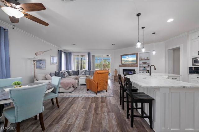 12741 SW Pembroke CIR S, Lake Suzy, FL 34269