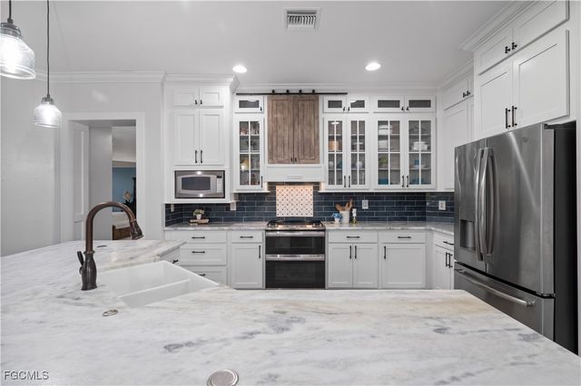 12741 SW Pembroke CIR S, Lake Suzy, FL 34269