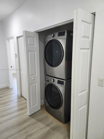 1322 SW 147th Ter 1322, Pembroke Pines, FL 33027