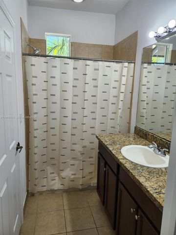 1322 SW 147th Ter 1322, Pembroke Pines, FL 33027