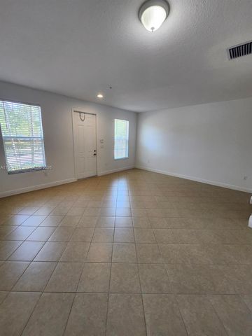 1322 SW 147th Ter 1322, Pembroke Pines, FL 33027