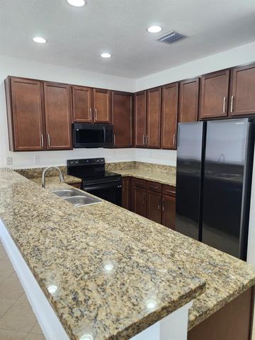 1322 SW 147th Ter 1322, Pembroke Pines, FL 33027