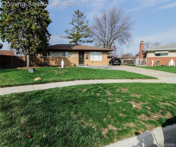 32792 Ridgefield Avenue, Warren, MI 48088