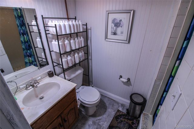 32792 Ridgefield Avenue, Warren, MI 48088