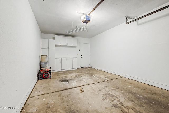 3302 E AIRE LIBRE Avenue 102, Phoenix, AZ 85032