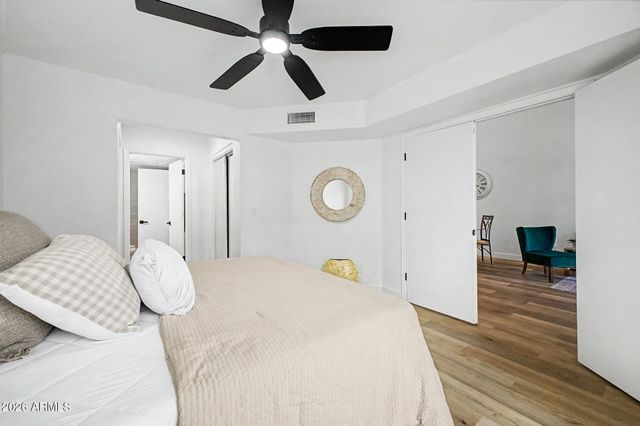 3302 E AIRE LIBRE Avenue 102, Phoenix, AZ 85032