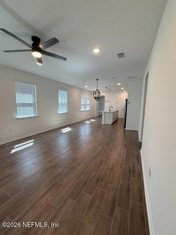 915 CEDAR SLOUGH Drive, Jacksonville, FL 32220