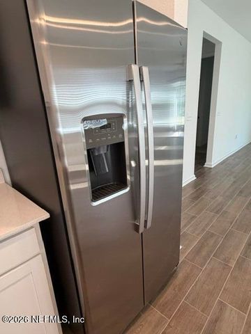 915 CEDAR SLOUGH Drive, Jacksonville, FL 32220