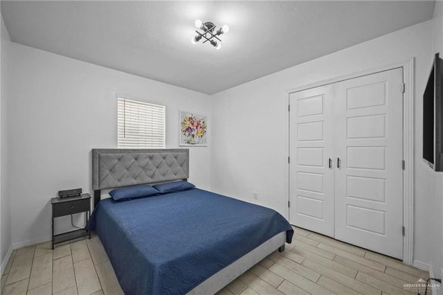 924 W Garner Street, Edinburg, TX 78541