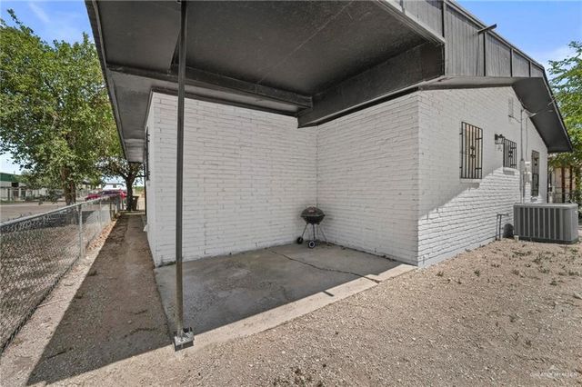 924 W Garner Street, Edinburg, TX 78541