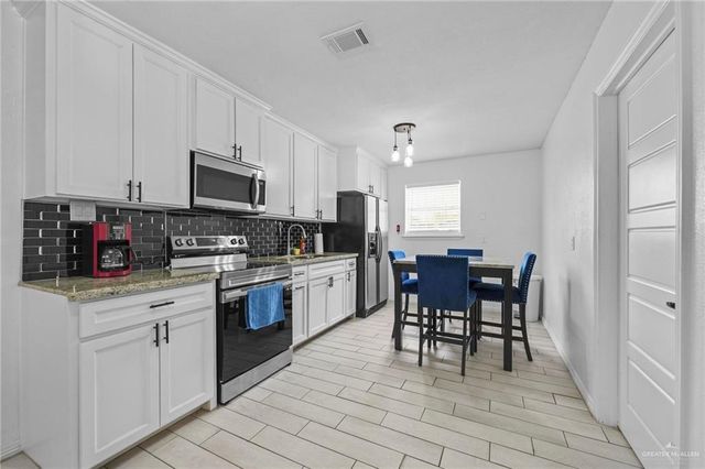 924 W Garner Street, Edinburg, TX 78541