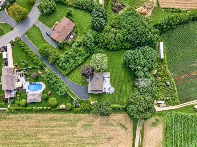 117 Southfield Road, Baiting Hollow, NY 11933
