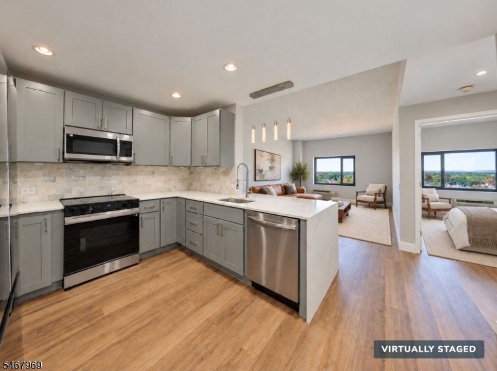 1 Carriage City Plz, 1118 1118, Rahway City, NJ 07065 — photo 3