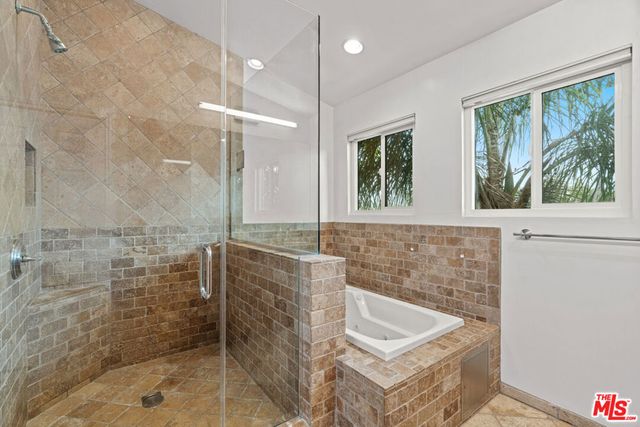 603 Vernon Avenue 2, Venice, CA 90291