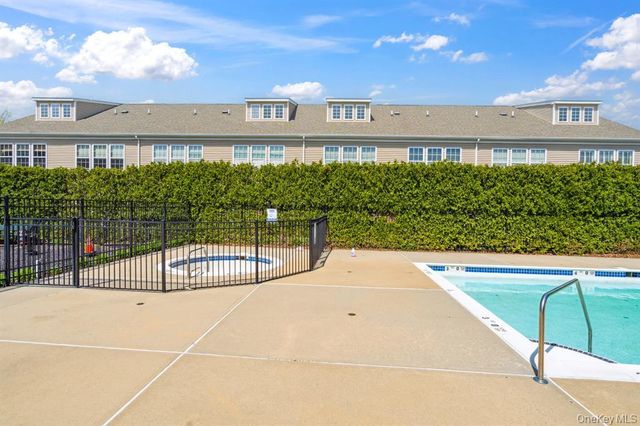 39 Southampton Drive, Massapequa, NY 11758