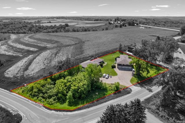N2118 County Road F, La Crosse, WI 54601
