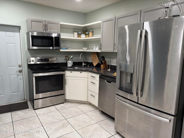 1002 Brothers Avenue 101, Melbourne, FL 32901