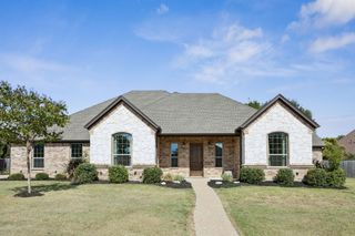 1109 Cottonwood Court, Cleburne, TX 76033