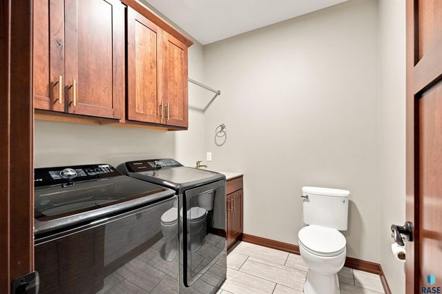 9509 W Kingfisher Dr Drive, Sioux Falls, SD 57107