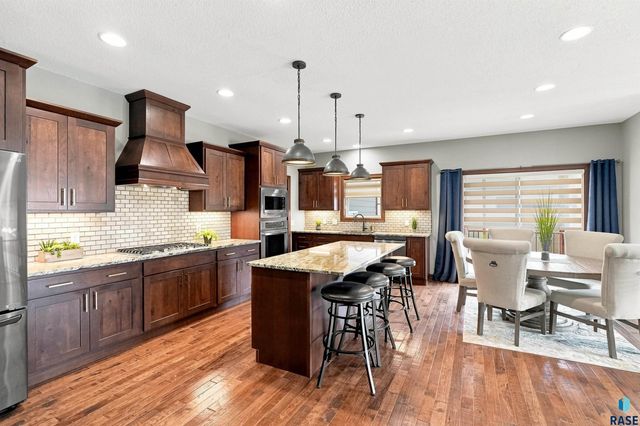 9509 W Kingfisher Dr Drive, Sioux Falls, SD 57107