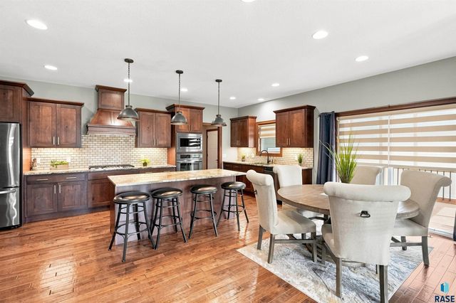 9509 W Kingfisher Dr Drive, Sioux Falls, SD 57107