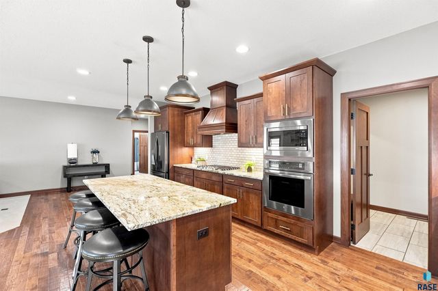 9509 W Kingfisher Dr Drive, Sioux Falls, SD 57107