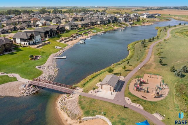 9509 W Kingfisher Dr Drive, Sioux Falls, SD 57107